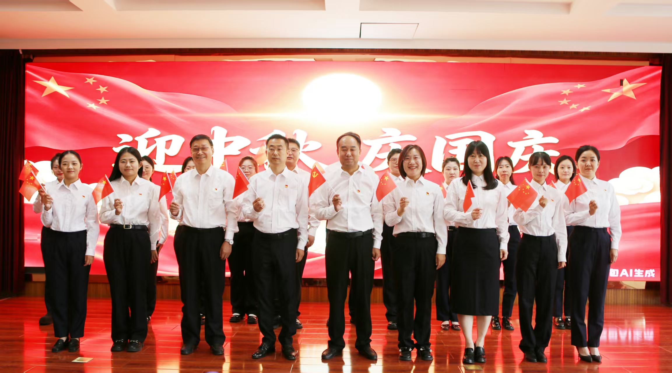 月满中秋迎华诞 检察蓝下颂祖国