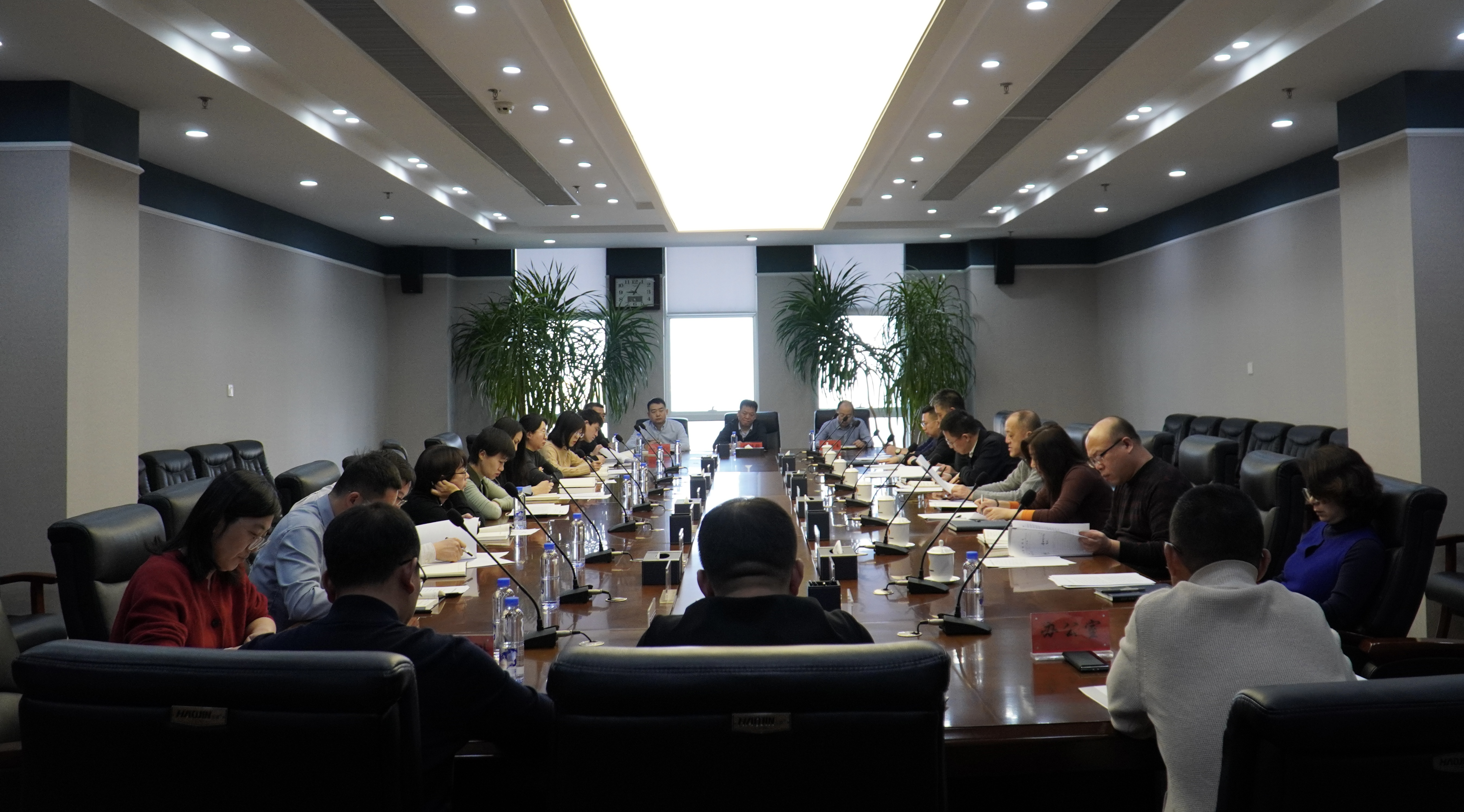 营口市检察院召开党组会（扩大）会议 传达学习近期系列重要会议精神 研究部署贯彻落实举措